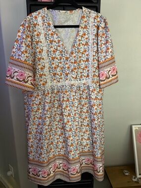 Floral V-Neck Midi Dress in White and Orange